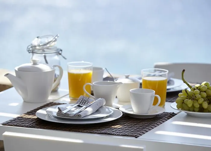 Вилла Elia White