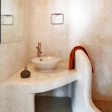 Elia White * Elia (Mykonos)