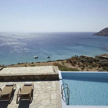 Villa Elia White