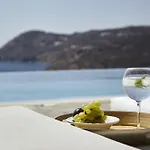 Villa Elia White *